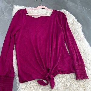 Girls top size 13/14.